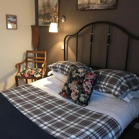 Hotel Les Remp'Arts Guérande Екстериор снимка