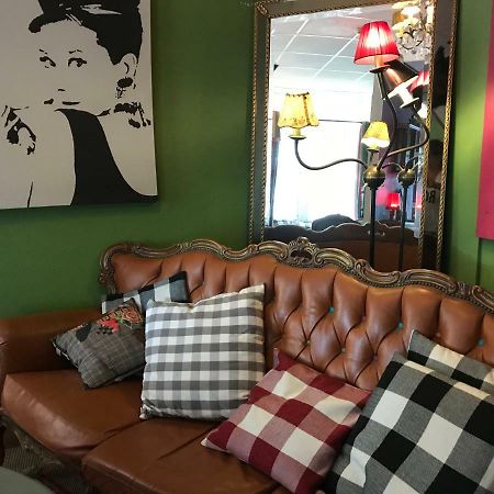 Hotel Les Remp'Arts Guérande Екстериор снимка