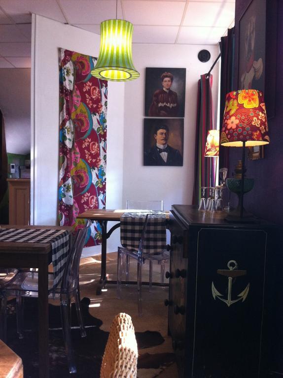 Hotel Les Remp'Arts Guérande Екстериор снимка