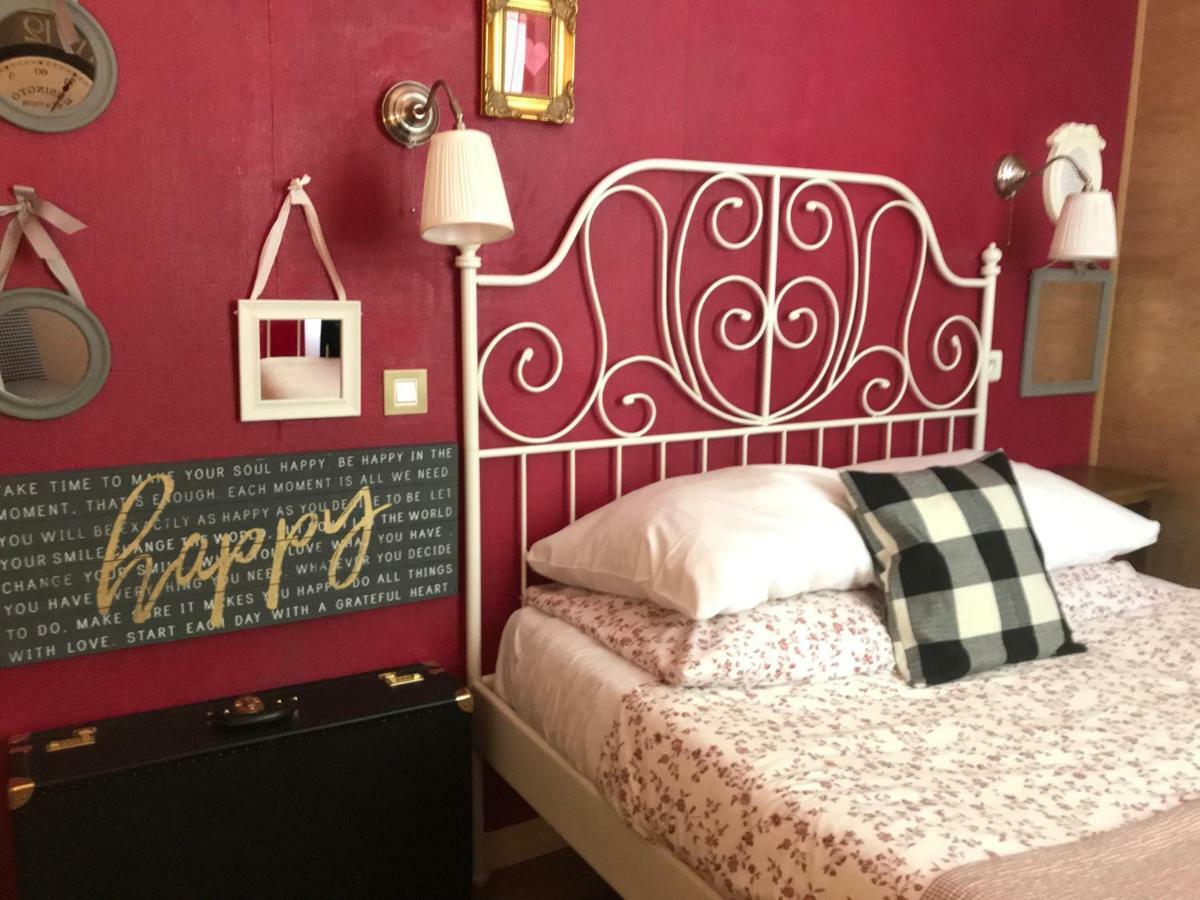 Hotel Les Remp'Arts Guérande Екстериор снимка